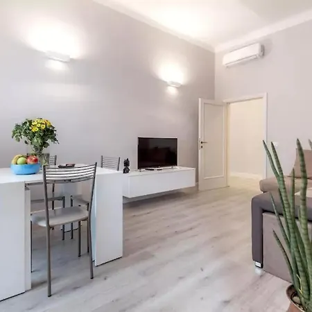 Sofi Konukevi Floransa